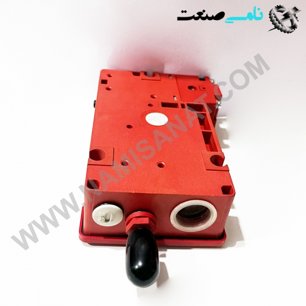 TZF-NE-24VDC, واردات قطعات ,PEPERL FUCHS نامی صنعت,تجهیزات صنعتی,نمایندگی فروش سایر برند ها,نمایندگی فوش ایر برند های ABB,NAMISANAT,IFM,پترو شیمی ,فولاد,شرکت بازرگانی,نامی ,صنعت, سسایر سیستم ها,سیستم ها ,وکانکتور,مانیتور  ind.electronics,الکترونیک صنعتی,Encoders MEASUREMENT ,&INSTRUMENT,اندازه گیری و ابزار دقیق ind.power,برق صنعتی , Induction welding,,جوش القایی, hydraulic-pneumatic,,هیدرولیکPRODUCTS, TZF-NE-24VDC,TZF-NE-24VD,TZF-NE-24V,TZF-NE-24,TZF-NE-24,TZF-NE-,TZF-NE-,TZF-N,TZF-, ,NAMISANAT.CO,https:,,www.namisanat قفل اینترلاک چیست و درباره آن چه می‌دانید؟ هنگامی که برای مدتی قفل اینترلاک را در وسیله نقلیه خود نصب کردید، استفاده از آن تقریباً عادی می شود. هنگامی که می‌خواهید وسیله نقلیه خود را روشن کنید، کافی است دستگاه اینترلاک را بردارید، به آن ضربه بزنید و می‌توانید به راحتی رانندگی کنید. در اینجا به منظور آشنایی بیشتر با این دستگاه، لازم است به سایت اسمارت کو که ارائه دهنده خدمات موثر در این حوزه است مراجعه کنید.      قفل اینترلاک چیست و درباره آن چه می دانید؟ قفل اینترلاک یک مجموعه طريقه نصب قفل برقی ريموت دار و کلید است که شیر را در یک یا دو موقعیت باز و یا بسته با یک کلید قفل می کند. برای تغییر موقعیت سوپاپ (باز به بسته یا بسته به باز)، دو کلید باید در مجموعه قفل قرار داده شود. کلید آزاد تنها زمانی می تواند آزاد شود که شیر در حالت باز یا بسته باشد. از طرف دیگر، یک "اینترلاک تک کلید" تنها زمانی اجازه می دهد که کلید باز یا بسته قفل شده را حذف کنید که شیر در موقعیت قفل صحیح قرار داشته باشد.  حتی سیستم های اینترلاک گسترده با تعدادی سوپاپ را می توان با به کارگیری کلیدها و قفل های وابسته به یکدیگر راه اندازی کرد. جزئیات چنین برنامه هایی با الزامات فرآیند خاص تطبیق داده می شود. سیستم‌ های اینترلاک، زمانی که بر روی شیرها نصب می‌ شوند، یک سیستم کنترل ایمن برای اطمینان از باز کردن و بسته شدن صحیح دریچه‌ های ایمنی یا پردازش دریچه ‌های حیاتی، روی سیستم اعمال می شود.   - کلیدهای سیستم اینترلاک قفل اینترلاک و همچنین کلیدهای مرتبط با آن، از فولاد ضد زنگ ساخته شده اند. کدگذاری بالاترین سطح ایمنی را در حین استفاده تضمین می کند. امکان تهیه کپی از کلیدها وجود ندارد (همانطور که می توان با کلیدها، قفل ساده انجام داد) به دلیل طراحی منحصر به فرد و کدگذاری هر کلید.  کلیدهای رمزگذاری شده با در نظر گرفتن ارگونومی طراحی شده‌اند و به دلیل شکل آن‌ ها، استفاده آسان را حتی در هنگام پوشیدن دستکش‌ های ایمنی سنگین ارائه می ‌دهند. هیچ موقعیت بالا یا پایینی در کلید وجود ندارد. بنابراین کلیدهای رمزگذاری شده را می توان از هر جهت در قفل قرار داد. قرار دادن یک کلید به اندازه چند میلی متر در قفل کافی است تا بدانید که کلید و قفل مطابقت صحیحی دارند. این ویژگی ها جریان کار سریع را تضمین می کنند. برچسب های رنگی تطبیق کلیدها با قفل های مربوطه را آسان می کند.   نوع سیستم قفل اینترلاک به گونه ای طراحی شده است که به صورت مکانیکی دو شیر فشار در بالادست و پایین دست را به هم متصل می کند تا از ایزوله شدن هر دو شیر کمکی به طور همزمان جلوگیری کند و امکان جداسازی ایمن شیر اطمینان را برای تعمیر و نگهداری فراهم کند. وضعیت عملکرد قفل اینترلاک  در اینجا گزارشی از وضعیت عملکرد قفل اینترلاک ذکر شده است که به شرح زیر است:  یک: PSV (PSV-A)  عملیاتی است و دیگری  PSV (PSV-B) آماده به کار است.  کلید B از اتاق کنترل گرفته شده است.  کلید B را در شیر شماره 4 قرار دهید و با رها کردن کلید A ببندید.  کلید A را می توان به اتاق کنترل برد تا PSV-B را برای نگهداری جدا نگه دارد.  کلید B را در شیر شماره 1 قرار دهید و با رها کردن کلید C باز کنید.  کلید C را در شیر شماره 2 قرار دهید و با رها کردن کلید D ببندید که می توان آن را به اتاق کنترل برد.  PSV-B اکنون در حال کار است و PSV-A در حالت آماده به کار است.  کلید D را در شیر شماره 3 قرار دهید و کلید آزاد E را ببندید.  کلید E را می توان به اتاق کنترل برد تا PSV-A را برای نگهداری جدا نگه دارد.  هر دوی PSV هرگز به طور همزمان بسته نخواهند شد و اطمینان حاصل می شود که حداقل یک PSV همیشه برای محافظت از تجهیزات در دسترس است.      هر آنچه که باید در مورد دستگاه های قفل اینترلاک بدانید. این دستگاه ‌ها باید در همه وسایل نقلیه شما نصب شوند. اگر این قانون را رعایت نکنید، ممکن است با مجازات های جدی روبرو شوید. رانندگانی که در هنگام رانندگی با وسایل نقلیه بدون اینترلاک جرقه زنی دستگیر می شوند، ممکن است با جریمه های سنگین، زندان و تعلیق بیشتر گواهینامه خود مواجه شوند.  - دستگاه های اینترلاک جرقه زنی چیست؟ دستگاه های قفل اینترلاک ابزارهای الکترونیکی هستند که به گونه ای طراحی شده اند که شما را از استارت زدن وسیله نقلیه خود باز دارند.  دستگاه های اینترلاک جرقه زنی به جرقه های وسایل نقلیه شما متصل می شوند. هنگامی که می خواهید یکی از اتومبیل های خود را روشن کنید، باید به سیستم دستگاه اینترلاک جرقه بزنید. سپس دستگاه تشخیص می دهد که آیا الکل وجود دارد یا خیر. اگر الکل وجود داشته باشد، نمی توانید وسیله نقلیه خود را روشن کنید.  اکثر دستگاه‌ های اینترلاک احتراق دارای سیستم های قفل هستند که در صورت وجود الکل، از استارت زدن خودرو جلوگیری می‌ کنند. با این حال، دستگاه‌ های اینترلاک احتراق، آزمایش‌ های مجدد را انجام می ‌دهند. از شما انتظار می رود که به کنار جاده یا پارکینگ بروید تا دوباره در لوله تنفس کنید. اگر این کار را نکنید، ممکن است بوق شما شروع به بوق زدن کند یا زنگ هشدار به صدا درآید و از شما بخواهد ماشین خود را خاموش کنید.      مهم ترین کاربردهای قفل اینترلاک در اینجا مهم ترین کاربردهای قفل اینترلاک ذکر شده است که به شرح زیر است:  - قابل استفاده در محیط هایی که در آن ها اختلاف دما و فشار وجود دارد.  - در درهای معمولی و ضد سرقت قابل استفاده است.  - برای محیط هایی هم چون اتاق های تولید دارو بسیار تاثیرگذار است.  - قفل اینترلاک، زمان باز و بسته شدن درب را تنظیم می کند.  - از یک فرمان خروجی برخوردار است.  - برخورداری از سیستم هشدار در صورت باز ماندن درب  - مجهز به چراغ نشانگر سبز و قرمز  اگر به شما دستور داده شده است که یک دستگاه اینترلاک جرقه زنی در وسایل نقلیه خود نصب کنید، باید این کار را انجام دهید. شما نباید خودروی شخص دیگری را برانید که دستگاه اینترلاک جرقه زنی نصب نشده باشد. یک دستگاه اینترلاک احتراق به روشی مشابه دستگاه تنفس سنج کار می کند. دستگاه تنفس سنج دستگاهی است که افسران پلیس برای اندازه گیری BAC شما در ایستگاه پلیس استفاده می کنند.  مزایا و معایب استفاده از قفل های برقی قانون شما را ملزم می‌کند که در هر وسیله نقلیه‌ای که دارید یا اجاره می‌ کنید، دستگاه ‌های قفل اینترلاک را نصب کنید. شما همچنین باید برای گواهینامه محدود درخواست دهید و نمی توانید وسایل نقلیه دیگری را که دستگاه های قفل اینترلاک نصب نشده دارند را رانندگی کنید. تا زمانی که به مدت یک سال با دستگاه، رانندگی نکنید واجد شرایط دریافت گواهینامه نامحدود یا حذف دستگاه اینترلاک احتراق از خودرویتان نخواهید بود.  قفل اینترلاک نه تنها یک دستگاه قفل ایمنی برای مدار E-stop شما فراهم می کند که رله ایمنی را که مدار E-stop را نظارت می کند خاموش می کند، بلکه به عنوان یک قفل موثر نیز عمل می کند تا فقط پرسنل مجاز بتوانند به یک منطقه محافظت شده دسترسی داشته باشند. AutomationDirect دو گزینه برای قفل کردن کلیدهای اینترلاک ایمنی ارائه می دهد. این گزینه ها عبارتند از اینترلاک قفل برقی و کلیدهای RFID قفل مغناطیسی غیر تماسی.