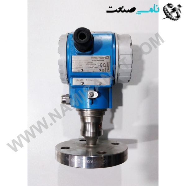 PMP75-30KP0/0, واردات قطعات ,PEPERL FUCHS نامی صنعت,تجهیزات صنعتی,نمایندگی فروش سایر برند ها,نمایندگی فوش ایر برند های ABB,NAMISANAT,IFM,پترو شیمی ,فولاد,شرکت بازرگانی,نامی ,صنعت, سسایر سیستم ها,سیستم ها ,وکانکتور,مانیتور  ind.electronics,الکترونیک صنعتی,Encoders MEASUREMENT ,&INSTRUMENT,اندازه گیری و ابزار دقیق ind.power,برق صنعتی , Induction welding,,جوش القایی, hydraulic-pneumatic,,هیدرولیک  PMP75-30KP0,0,PMP75-30KP0,PMP75-30KP,PMP75-30K,PMP75-30,PMP75-3,PMP75,PMP7,PMP7,PMP ENDRESS+HAUSER, ENDRESS ENDRESS+HAUSER,MEASURING INSTRUMENT,Technical Information ,Hydrostatic level,level measurement,Process pressure measurement,Pressure transmitter with ceramic andmetal sensors   NAMISANAT.CO,https:,,www.namisanat.com,per,  اندرس هاوزر-خریداندرس هاوزر-خریداندرس,ترنسمیتراندرس هاوزر,محصولات اندرس  هاوزر,سطح سنج هیدرواستاتیک اندرس,سطح سنج اندرس هاوزر,اندازه گیری و ابزار دقیق,ترانسمیتر فشار با سرامیک و سنسورهای فلزی   در سطح سنج هیدرواستاتیک، مبنای اندازه گیری، اندازه گیری فشار است. این روش، مشابه روش فشار تفاضلی است. با این تفاوت که در اینجا، مخزن تحت فشار نیست و فقط با محاسبه فشار در کف مخزن، می‌توان ارتفاع را به دست آورد. در سطح سنج هیدرواستاتیک در یکی از ساده‌ترین روش‌ها می‌توان یک ترانسمیتر فشار ساده را روی فلنجی در بدنه و نزدیک به کف مخزن نصب کرد به طوری که سنسور آن، در تماس با مایع قرار گیرد. در شیوه‌ای دیگر، که در شکل زیر نشان داده شده است، سنسور فشار به کمک کابلی از بالا به داخل مخزن فرستاده می‌شود. در این حالت، سنسور در نزدیکی کف مخزن قرار می‌گیرد و بدنه سنسور به بدنه  مقادیر فشار نسبی و مطلق را در شکل مشاهده می‌کنید. با توجه به رابطه کلیدی P=ρgHP=ρgH، دقت محاسبه ارتفاع به میزان زیادی به دقیق بودن چگالی ماده وابسته است چرا که تغییرات نسبتاً زیاد دما باعث تغییر در چگالی سیال می شود. به همین دلیل در همه این دستگاه ها از جمله اندازه گیرهای هیدرواستاتیکی،از جبران ساز دما نیز استفاده می شود. متدوال ترین ترانسدیوسر این وسایل از نوع پیزو الکتریک می باشد. در سطح سنج هیدرواستاتیک، ترانسمیتر در بیرون و با فاصله از مخزن نصب شده و مقدار فشار یا ارتفاع به صورت یک سیگنال جریان  4 تا 20mA به اتاق کنترل ارسال می‌شود.  ترانسمیتر دیجیتال فشار برای اندازه گیری سطح ، حجم و جرم مایعات ، همچنین اندازه گیری فشار مایعات و گازها کاربرد در اندازه گیری فشار در لوله ها و محفظه ها دارای گواهی نامه های حفاظتی بین المللی سنسور سطح سنج هیدرواستاتیک چگونه کار می کند؟  در سطح سنج هیدرواستاتیک، فشاری که سیال داخل مخزن بوجود می آورد، محاسبه می شود و بر اساس آن با فرمول خاصی، ارتفاع اندازه گیری می شود.  این کار به دو روش انجام می شود:  روش اول: یک ترانسمیتر فشار در نزدیکی کف مخازن به وسیله فلنج وصل می شود که مایع مستقیماً با آن تماس خواهد داشت. فشاری که با اضافه شدن مایع در مخزن، به این ترانسمیتر وارد میشود محاسبه شده و سیگنال آن توسط ترانسمیتر ارسال شده و طبق فرمول خاصی، ارتفاع محاسبه می شود.  روش دوم: در این روش ترانسمیتر، توسط یک کابل داخل مخزن فرستاده شده و توسط فلنج در نزدیکی کف مخزن و روی بدنه آن نصب میشود. و ادامه کار همانند روش قبل است.  فرمول محاسبه ارتفاع در این نوع اندازه گیری سطح، به صورت زیر است:  P=ρgH  همانگونه که میدانید، ρ علامت چگالی می باشد، و در این فرمول مشخص میشود که فشار به دست آمده، رابطه مستقیمی با چگالی دارد و به آن وابسته است. چگالی از کمیت هایی است که با تغییرات دمایی، تغییر میکند. برای ثابت کردن چگالی در این روش، بهتر است از جبران کننده دما استفاده کرد.  برای این کار از ترانسدیوسر درجه حرارت باید استفاده شود. این ترانسدیوسر باید از نوع پیزوالکتریک باشد.  چرا بهتر است از سنسور سطح سنج هیدرواستاتیک استفاده کرد؟  سنسور سطح سنج هیدرواستاتیک،به دلایلی که در ذیل به آن اشاره کرده ایم، در میان صنایع مختلف کاربرد دارد:  نصب و راه اندازی این سطح سنج ساده و بدون پیچیدگی است. خروجی آن استاندارد می باشد. برای اندازه گیری سطح مایعاتی که دارای نوسان و تلاطم هستند، مناسب است. برای فضاهای محدود همچون چاه ها، مناسب می باشد در مخازنی که قابل اشتعال هستند، میتوان استفاده کرد. ترانسمیتر فشارر اندرس هاوزر با بالاترین سطح عملکرد با سلول Contite برای اندازه گیری سطح هیدرواستاتیک فشار مورد استفاده قرار می گیرد.  ترانسمیتر فشار اندرس هاوزر Deltapilot FMB70 با سلول اندازه گیری Contite مقاوم در برابر میعانات و با دو محفظه به طور معمول در فرآیند و برنامه های بهداشتی استفاده می شود. این محصول برای اندازه گیری سطح در محیطهای مایع  مانند خمیر در ظروف باز یا بسته ساخته شده و تحت تأثیر تشکیل فوم یا کف نیز ممکن نیست قرار بگیرد. ماژول یکپارچه داده HistoROM , M-DAT مدیریت فرآیند و پارامترهای اندازه گیری شده ی ترانسمیتر فشار را آسان می کند. مطابق با استاندارد IEC 61508 برای استفاده در سیستم های ایمنی SIL3 طراحی شده است.  ویژگی های محدود کننده سطح سنج هیدرواستاتیک کدامند؟  سنسور سطح سنج هیدرواستاتیک، علاوه بر مزیت هایی که دارد، یک سری محدودیت هایی نیز برای مصرف کننده ایجاد می کند، که بهتر است قبل از تهیه این دستگاه به آنها اشراف داشته باشید تا انتخاب معقول تری داشته باشید. در ذیل به بررسی آن ها خواهیم پرداخت:  وابسته بودن به چگالی؛ همان گونه که قبلاً اشاره کردیم این دستگاه برای به دست آوردن ارتفاع و سطح سیال، به چگالی وابسته است. برای حل این مشکل میتوانید به روشی که در قسمت قبل تر به آن اشاره کردیم، اقدام نمایید. حساسیت به رسوب: از مواردی که باعث ایجاد خطا در اندازه گیری سطح سنج هیدرواستاتیک می شود، رسوب، لجن و کثیفی های ایجاد شده در کف مخازن است. به این دلیل که ترانسمیتر این دستگاه در کف مخازن نصب می گردد، کثیفی های ته نشین شده نیز باعث ایجاد فشار کاذب روی ترانسمیتر شده و خطا ایجاد میشود.  مزایای استفاده ترانسمیتر فشار اندرس هاوزر  قابلیت تولید مجدد بسیار خوب و ثبات طولانی مدت در اندازه گیری حداکثر ایمنی هیسترزیستی توسط سلول اندازه گیری مقاوم در برابر میعانات فراهم می شود. دقت مرجع بالا تا 0.075٪ مورد استفاده برای نظارت بر سطح فرآیند و فشار در مناطقی تا SIL3، دارای گواهینامه مطابق با استاندارد IEC 61508 توسط TÜV SÜD سطح بالایی از ایمنی هنگام کار به لطف نظارت بر عملکرد از سلول اندازه گیری تا برد های الکترونیکی تعویض آسان برد های الکترونیکی با HistoROM® , M-DAT تضمین شده است. برای استفاده در صنایع آب آشامیدنیمخزن بسته می‌شود تا از حرکت و ارتعاش احتمالی جلوگیری شود